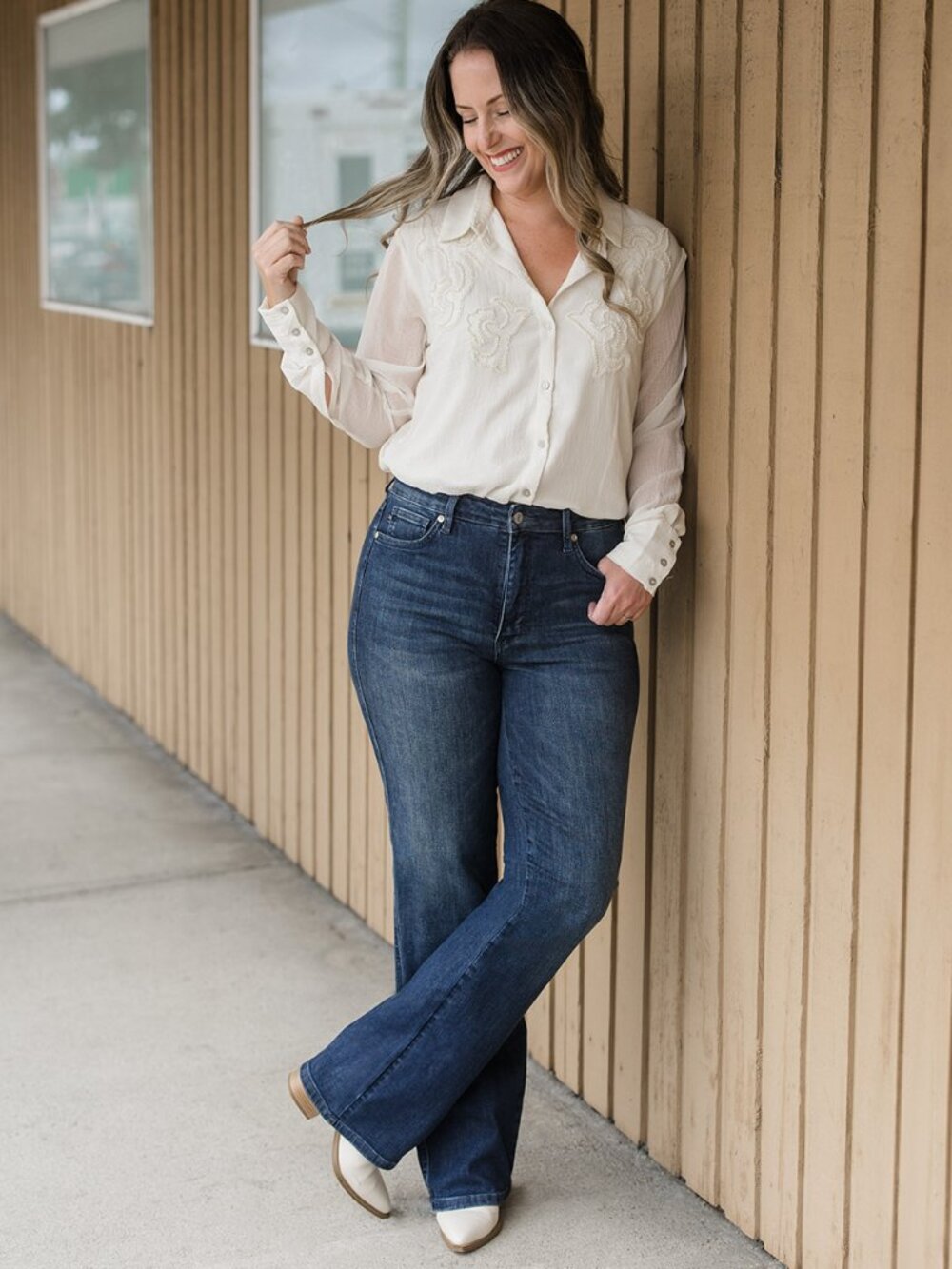 Judy Blue Mid Rise Straight Leg Jeans